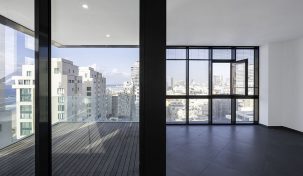 למכירה דירת 2 חדרים במגדל יוקרתי מול הים תל אביב 